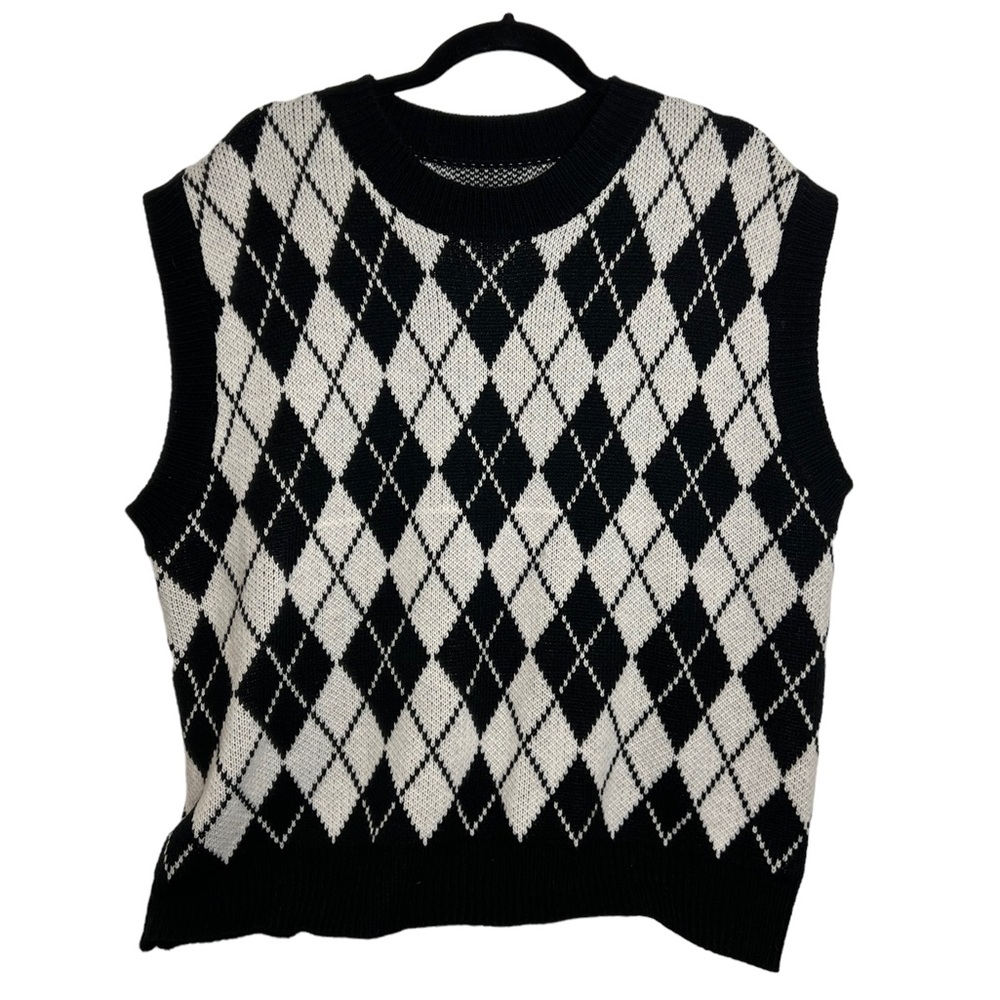black & white argyle pattern sweater vest